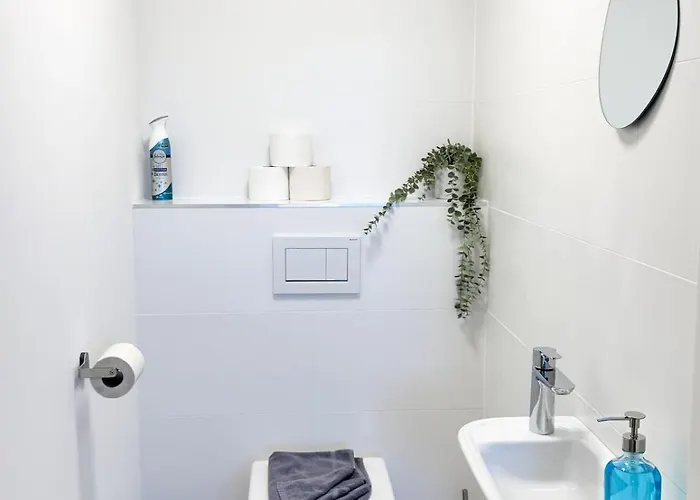 Cozy & Modern 2 Bedroom In Peaceful Area Apartmán *